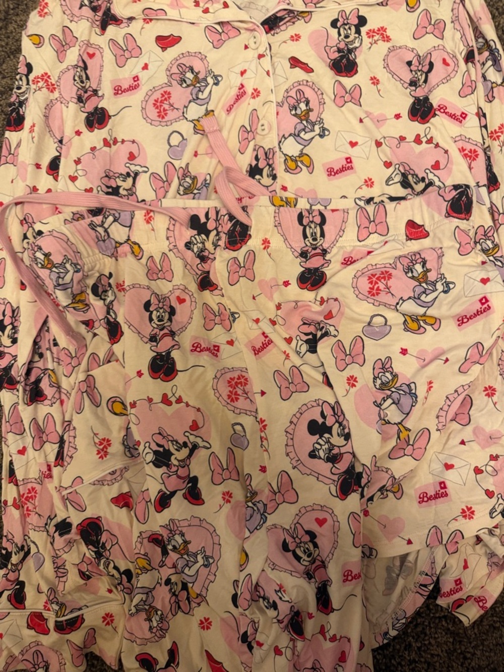 NWOT POSH PEANUT Disney Minnie & Daisy Galentine's women’s pajamas - XL - Picture 5 of 5